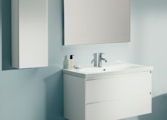 Washbasin, rectangle mirror and wall-hung unit.